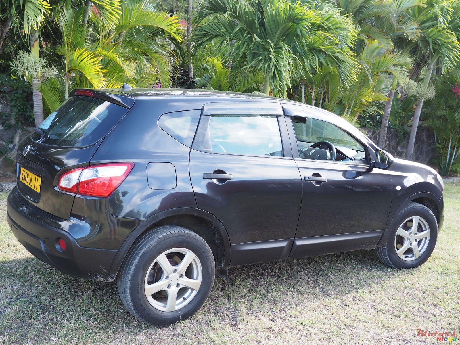 2011' Nissan Qashqai 1.6 photo #2