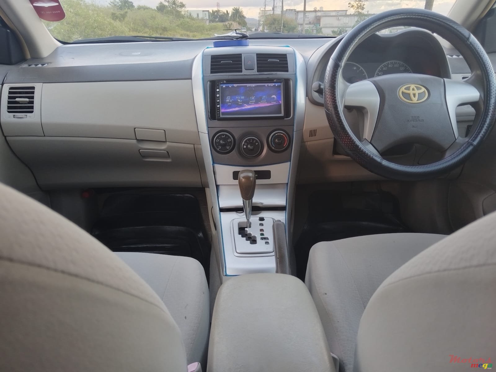 2010' Toyota Axio photo #3
