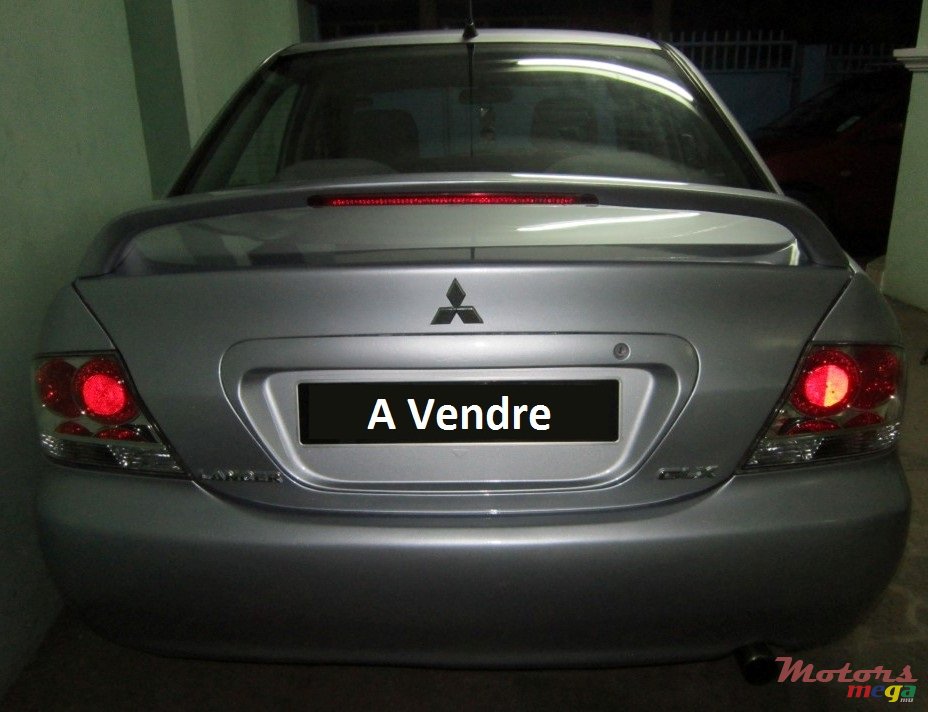 2006' Mitsubishi Lancer GLX photo #2