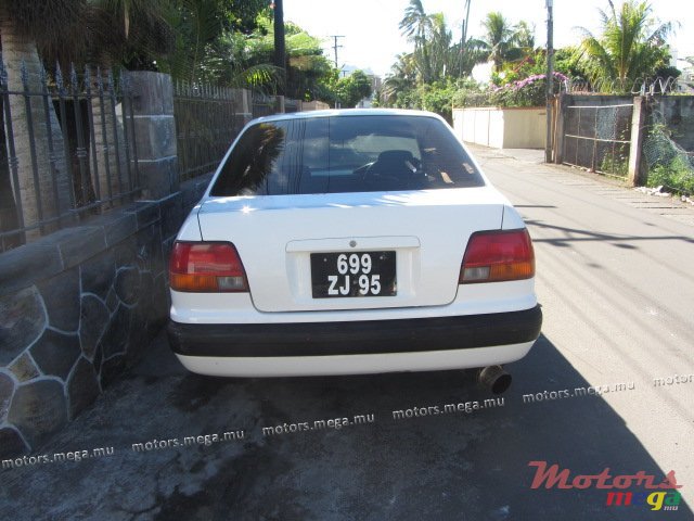 1995' Toyota Corolla photo #3