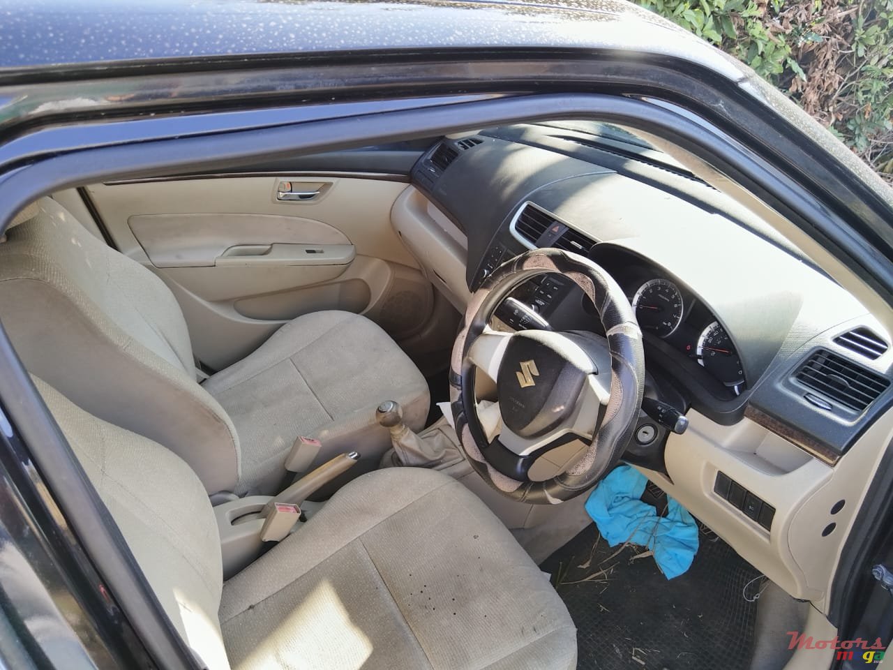 2013' Suzuki Swift DZIRE photo #4