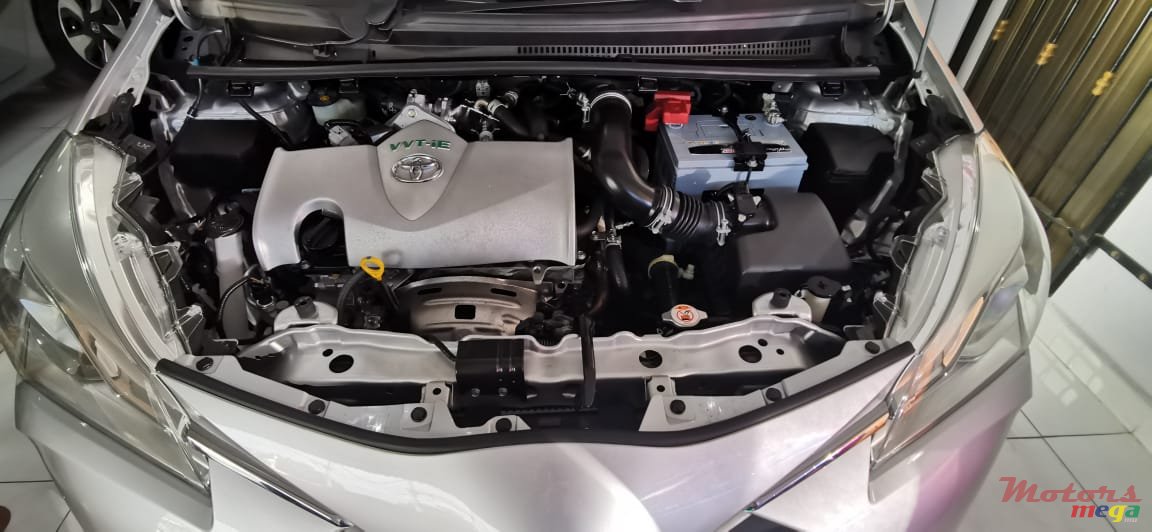 2018' Toyota Vitz photo #4