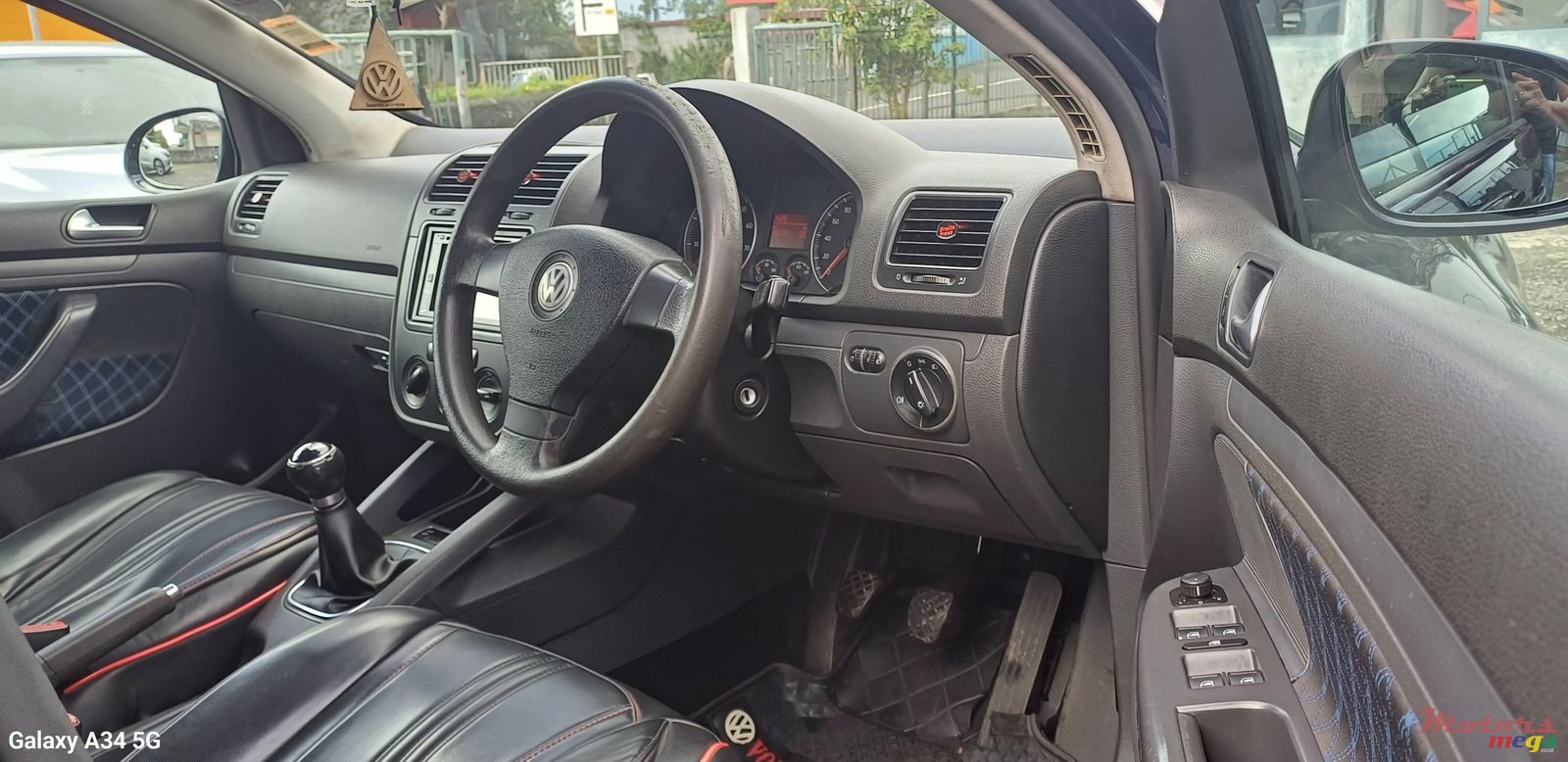 2009' Volkswagen Golf Mk5 photo #5