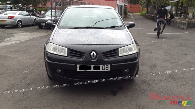 2008' Renault Megane photo #3