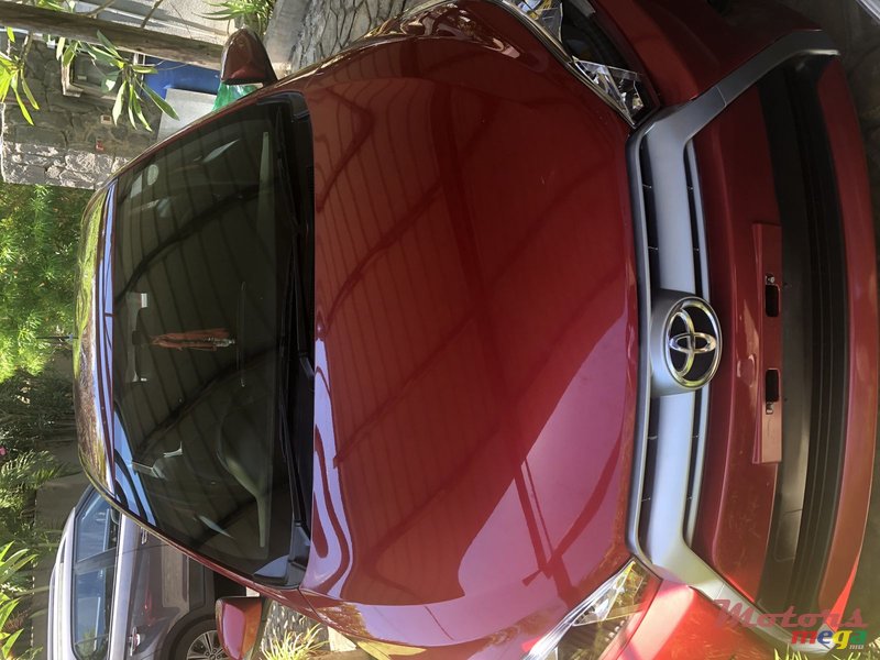 2015' Toyota Yaris photo #6