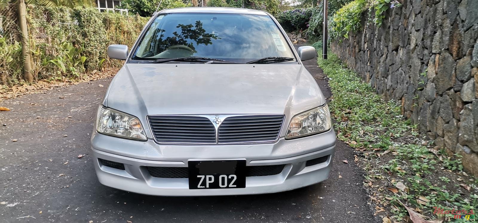 2002' Mitsubishi Lancer photo #7