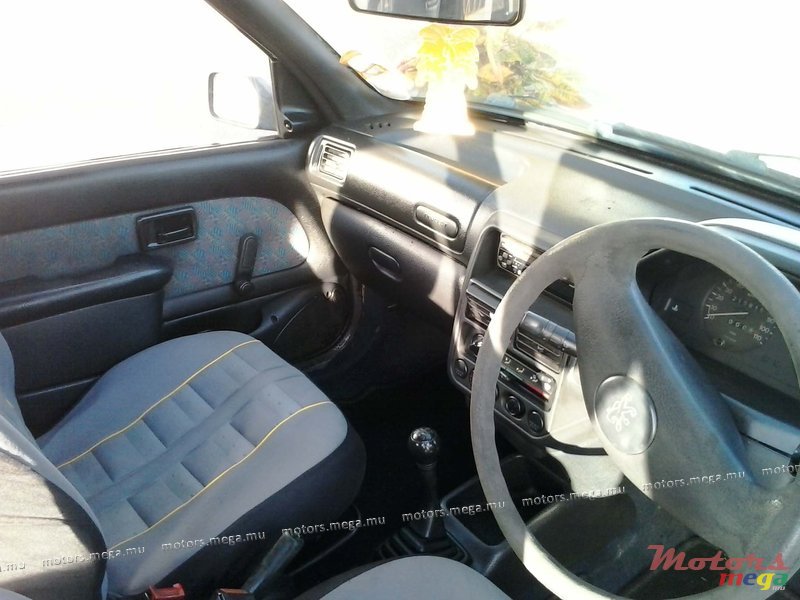 1997' Peugeot 106 Equinox 106 photo #3