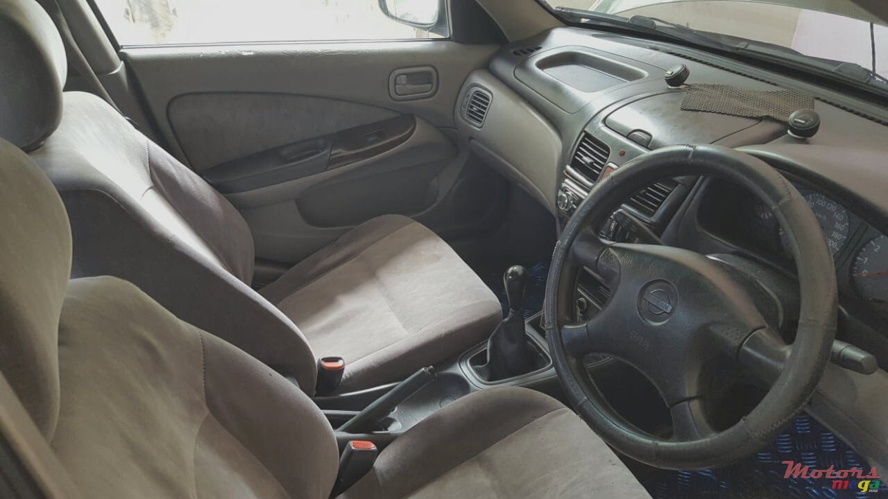2001' Nissan Sunny Ex Saloon photo #2