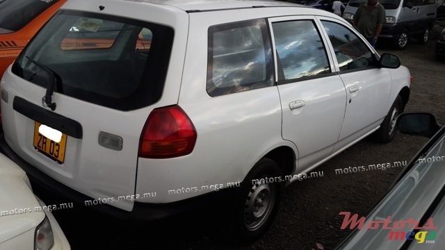 2003' Nissan Autovan  photo #2