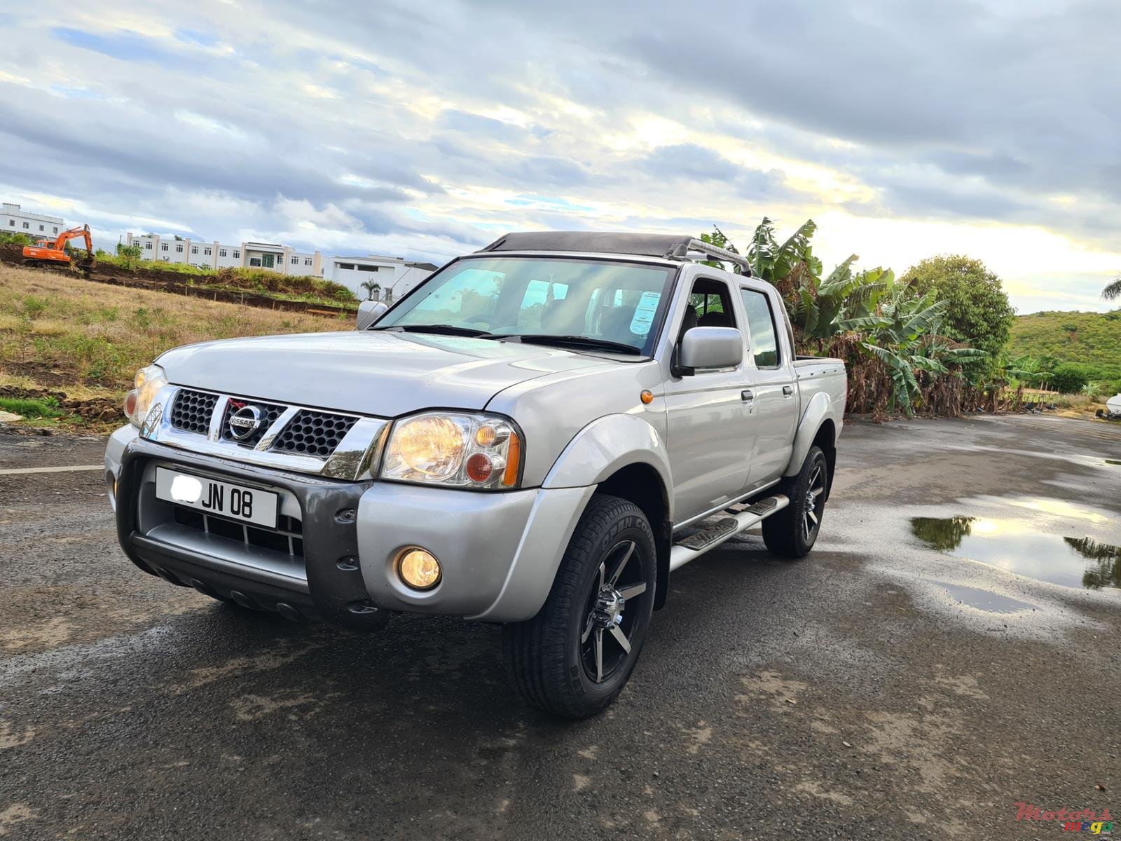 2008' Nissan Hardbody 4×4 3.0 photo #1