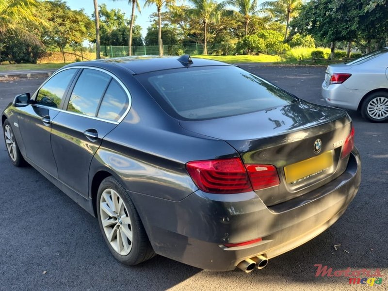 2016' BMW 5 Series photo #6