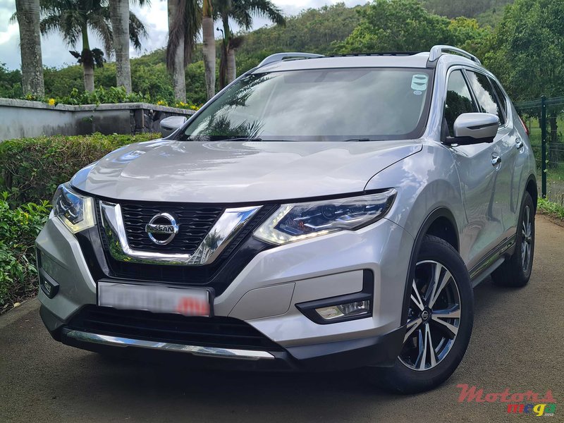 2018' Nissan X-Trail 2.0 AWD 7 Seater photo #1