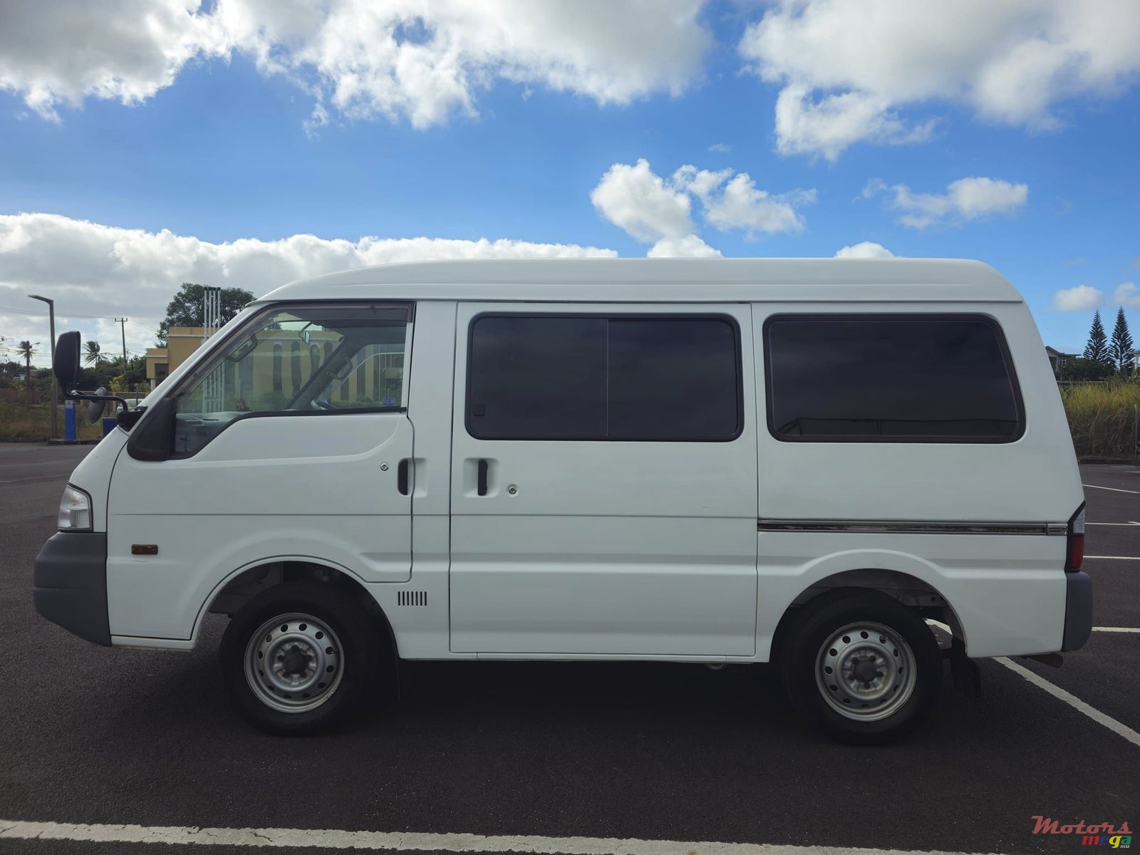 2007' Mazda Bongo Goods Vehicle photo #4
