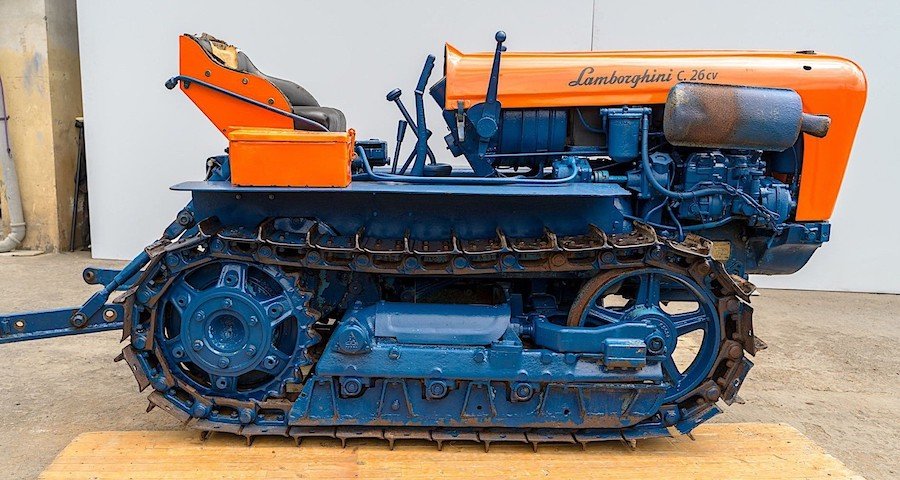 It Might Not Look Like It, But This Tracked Orange Contraption Is a Lamborghini