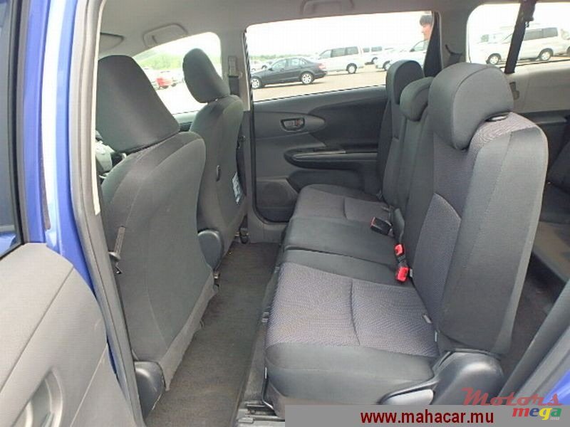 2012' Toyota Wish X photo #5