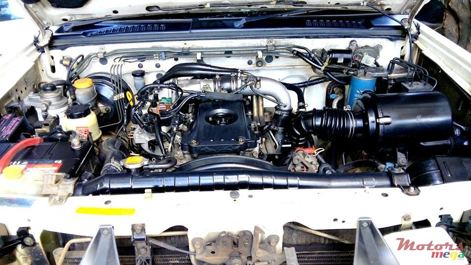 2003' Nissan photo #6