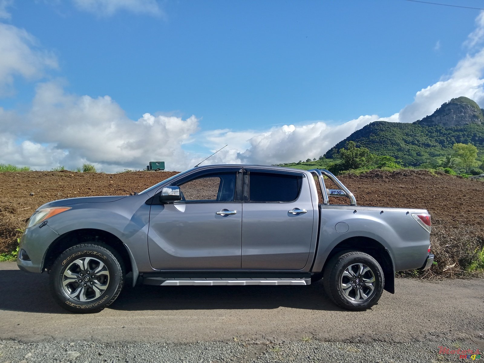 2015' Mazda BT-50 4 X 4 Automatic 3.2 photo #4