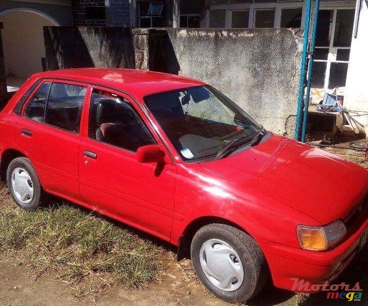 1992' Toyota Starlet photo #1