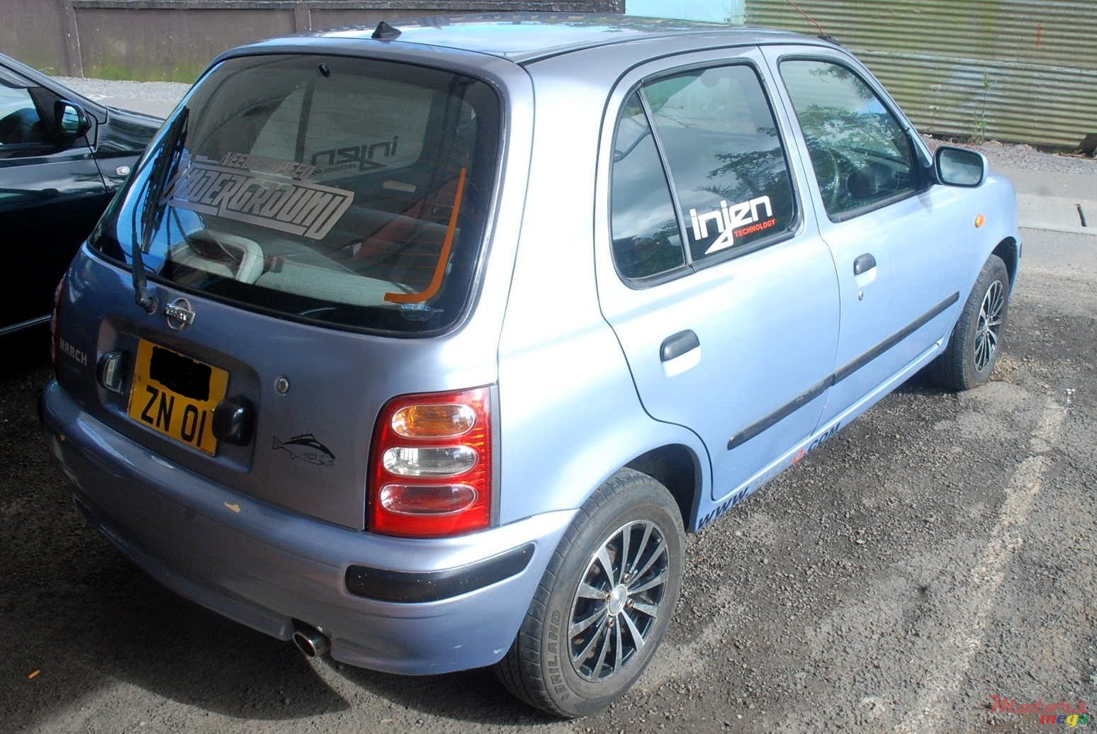 2001' Nissan Micra photo #1