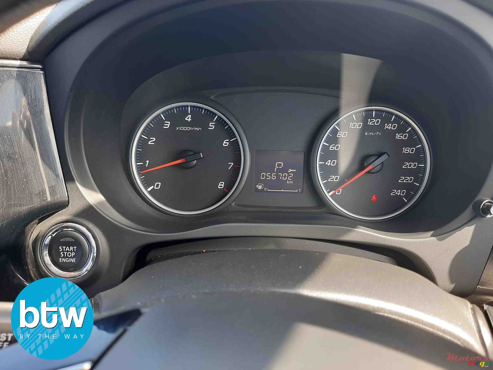 2016' Mitsubishi Outlander photo #7