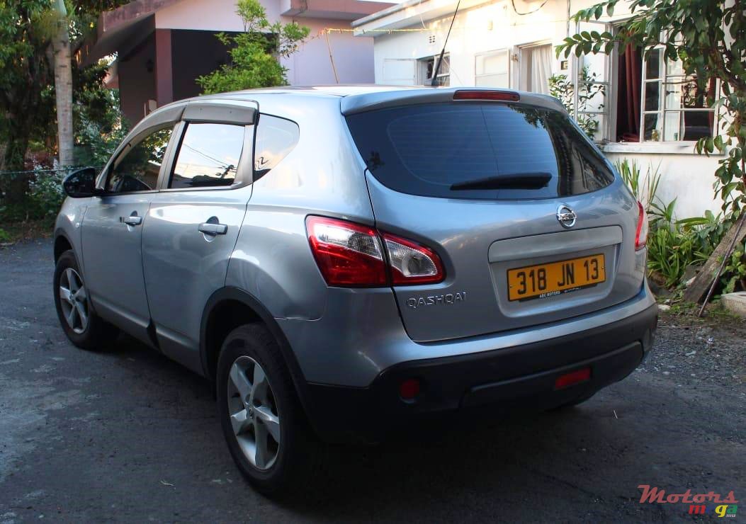 2013' Nissan Qashqai Acenta photo #2