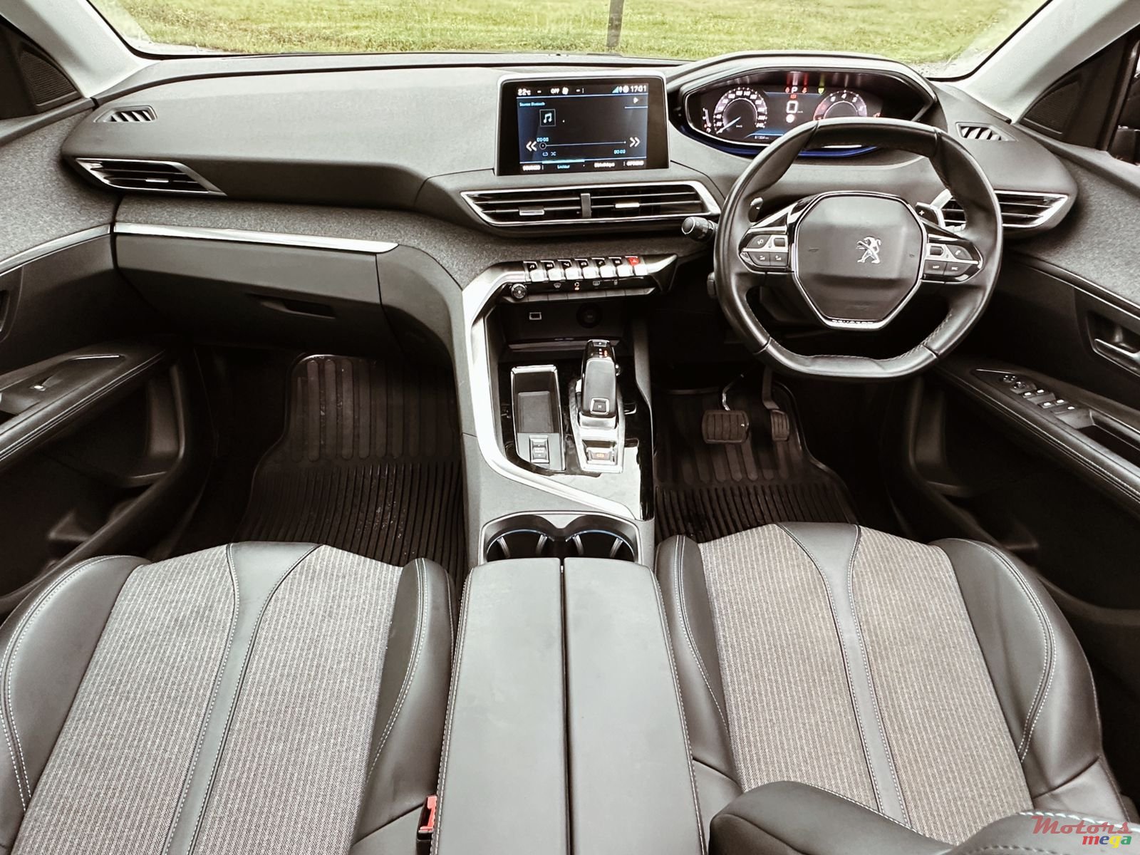 2021' Peugeot 3008 Allure 1.6 Turbo photo #7