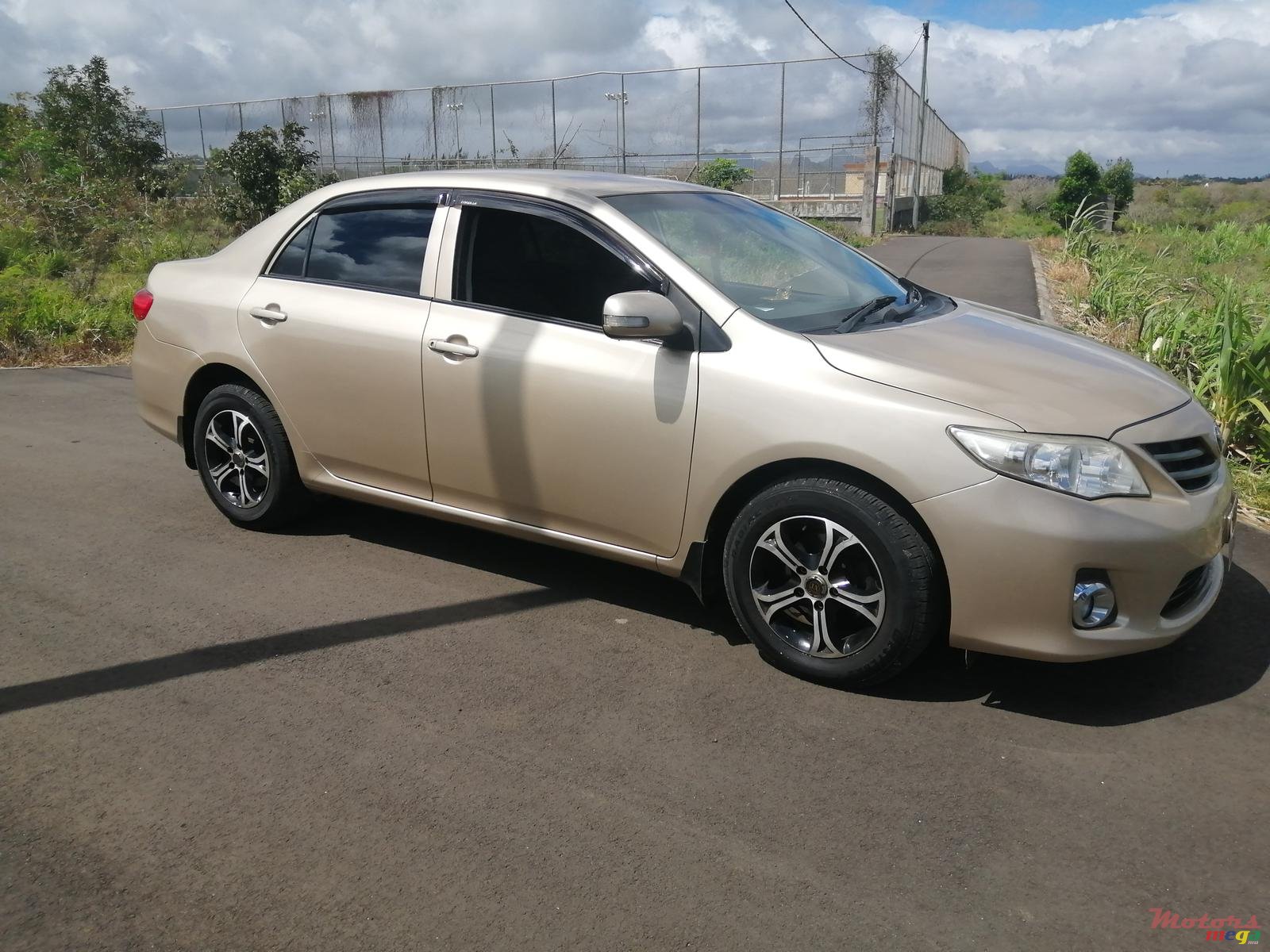 2012' Toyota Corolla photo #5