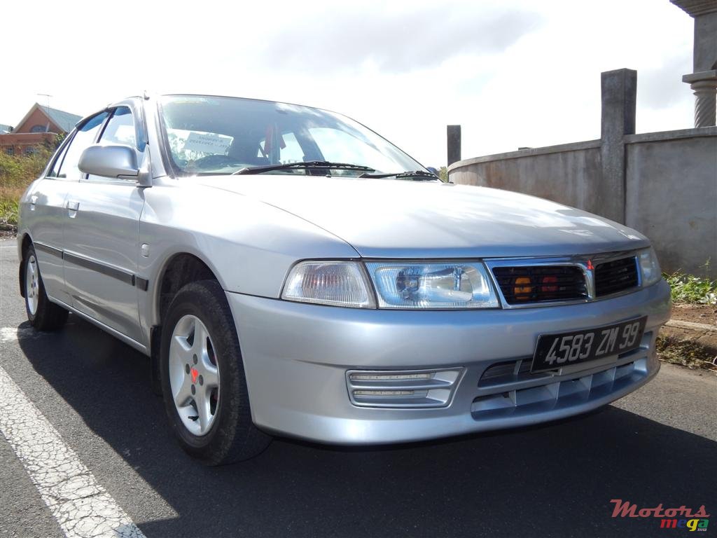 1999' Mitsubishi Lancer X photo #1