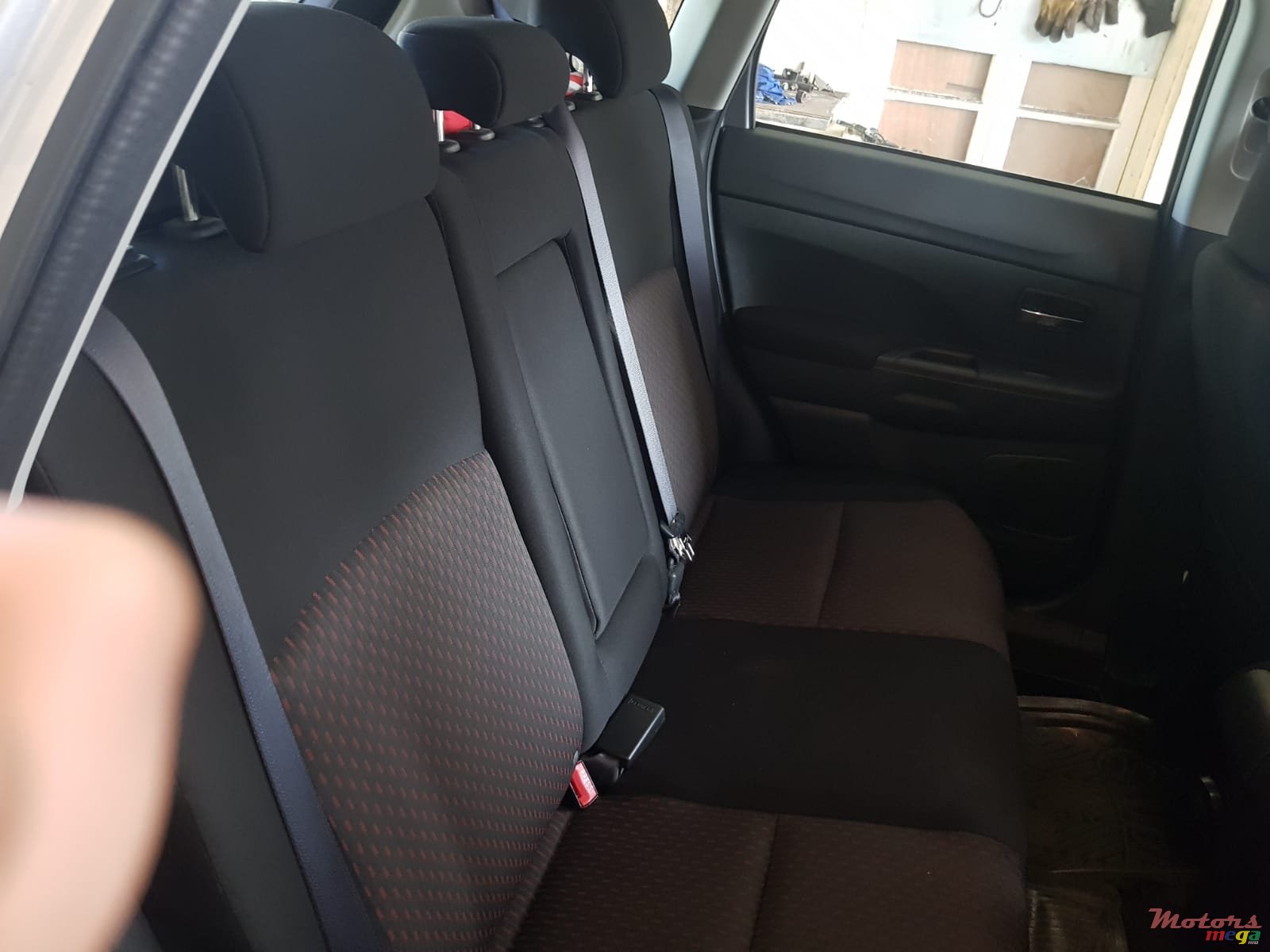 2017' Mitsubishi ASX photo #7