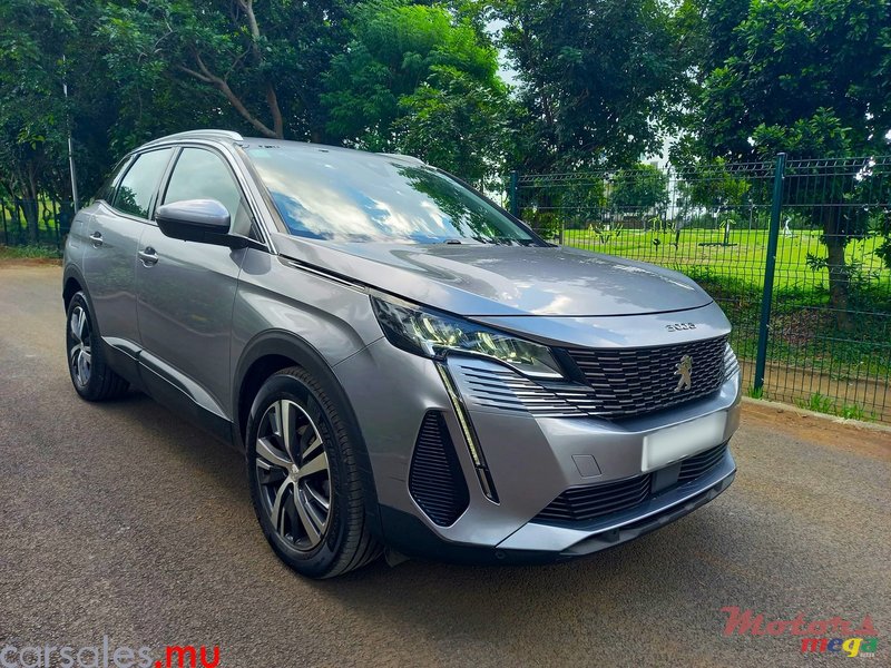 2022' Peugeot 3008 Allure 1.6T photo #2