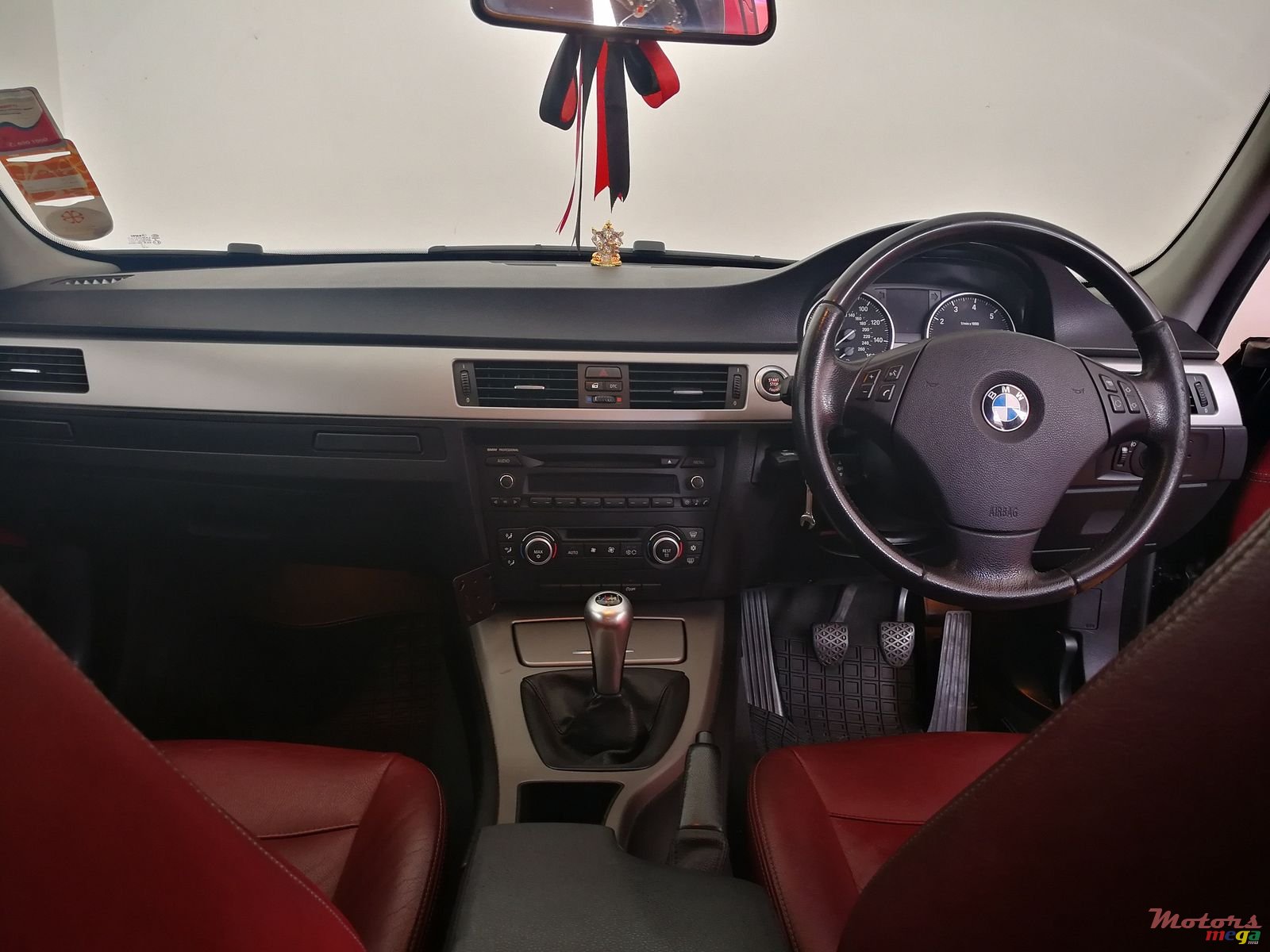 2008' BMW 3 Series photo #6