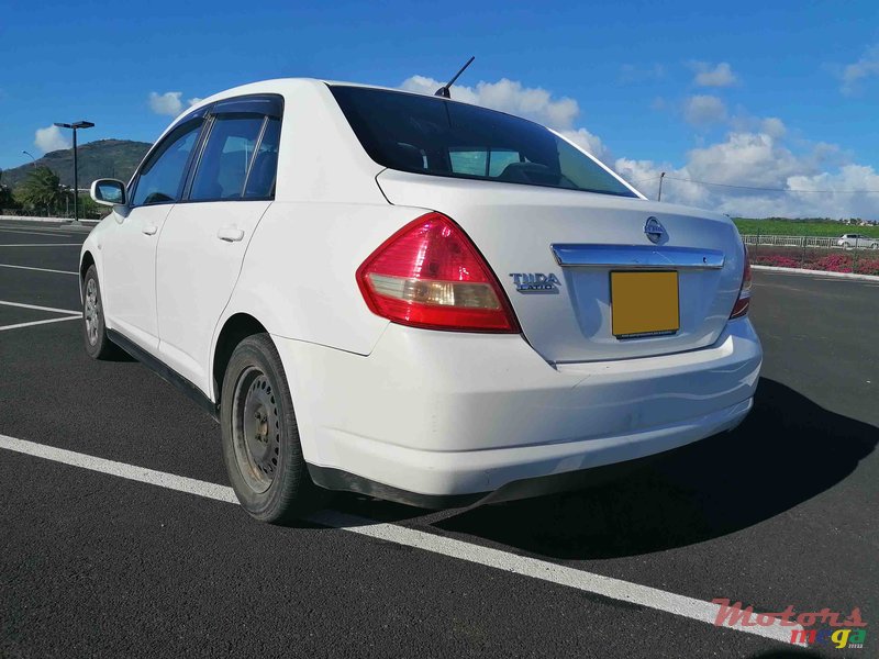 2007' Nissan Tiida photo #3