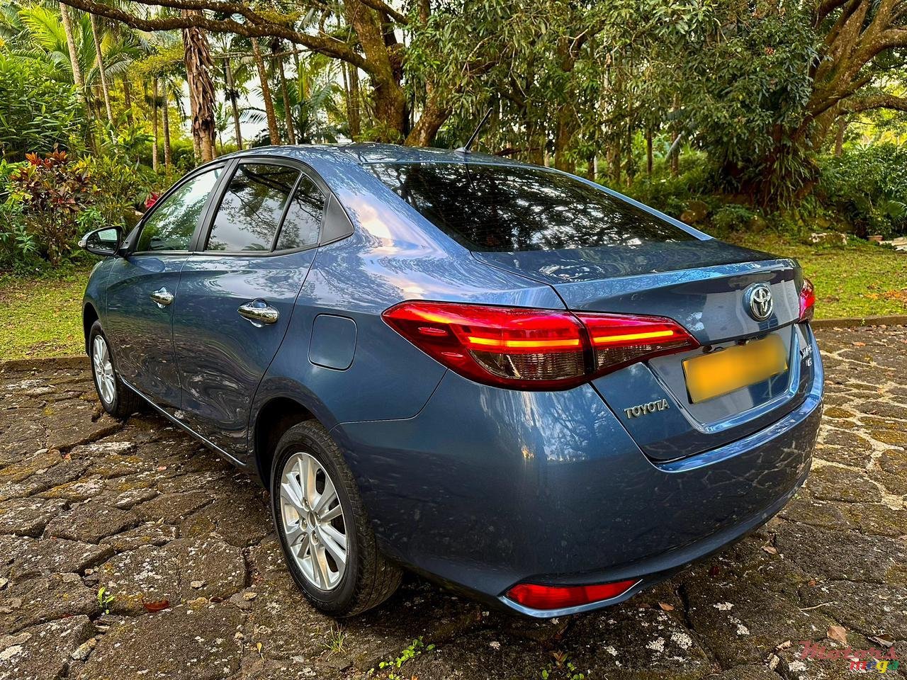 2018' Toyota Yaris photo #4