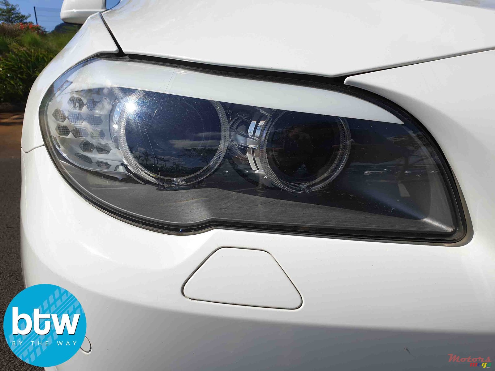 2011' BMW 520 i photo #7