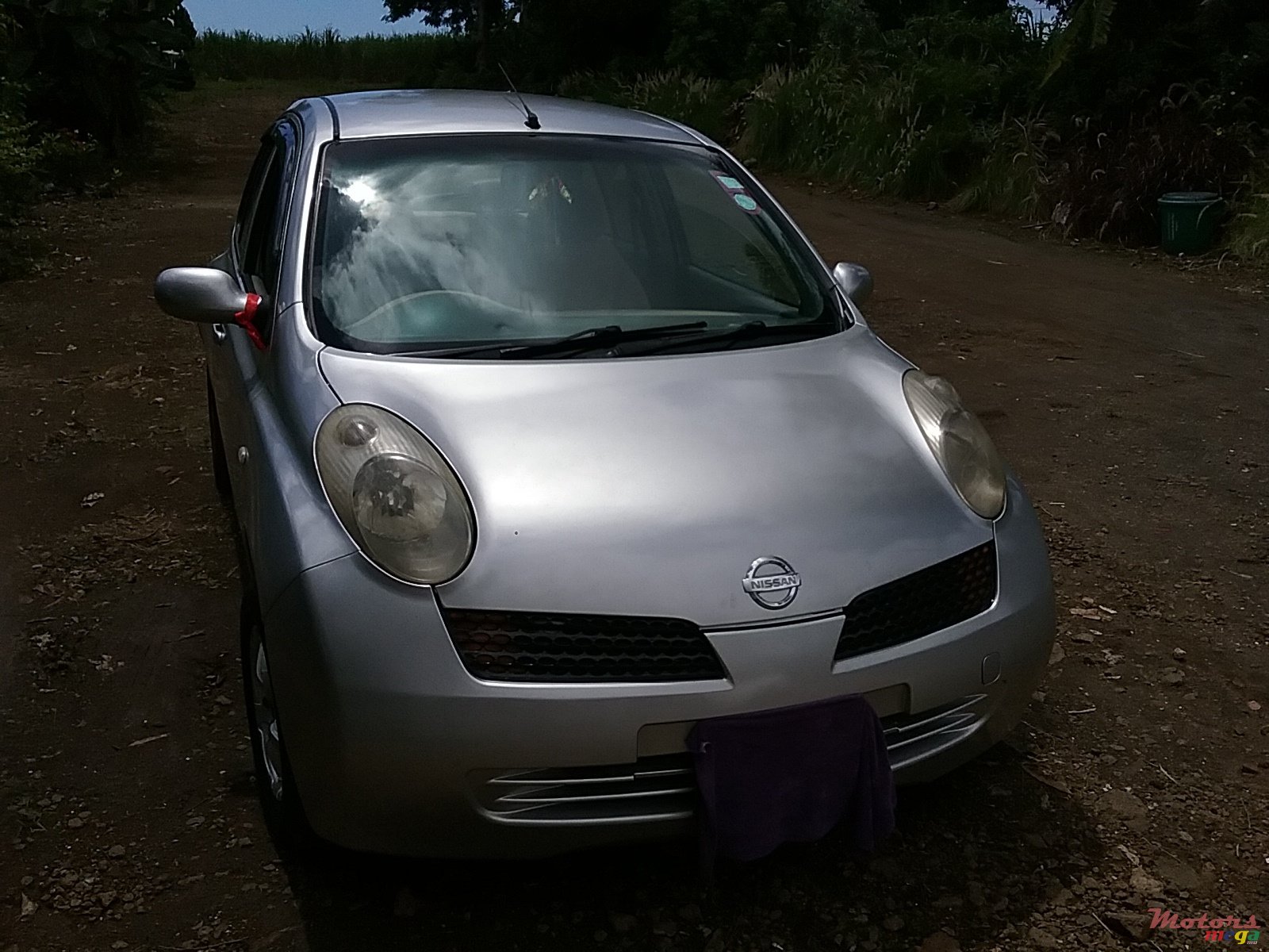 2002' Nissan photo #2