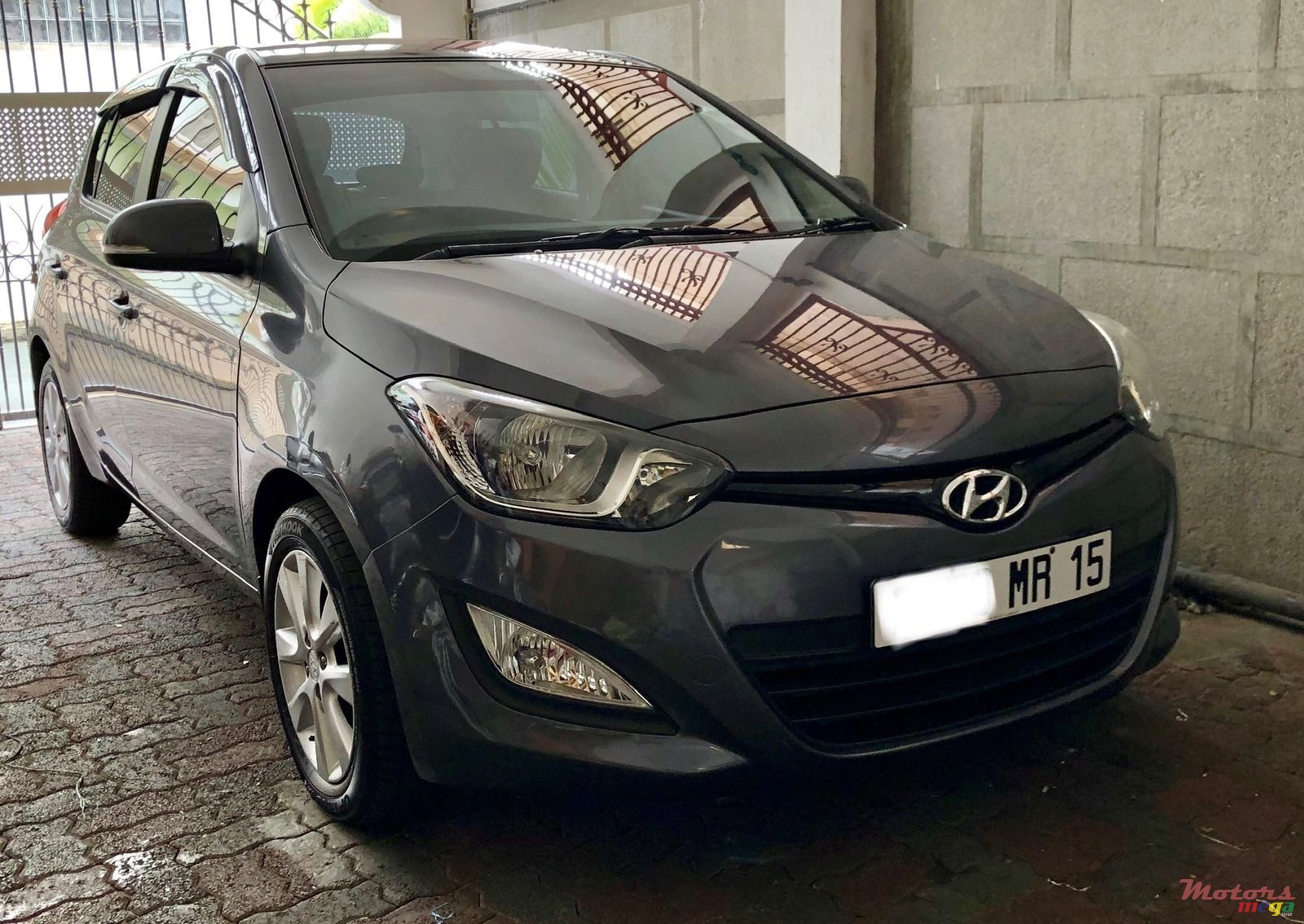 2015' Hyundai i20 LX photo #1