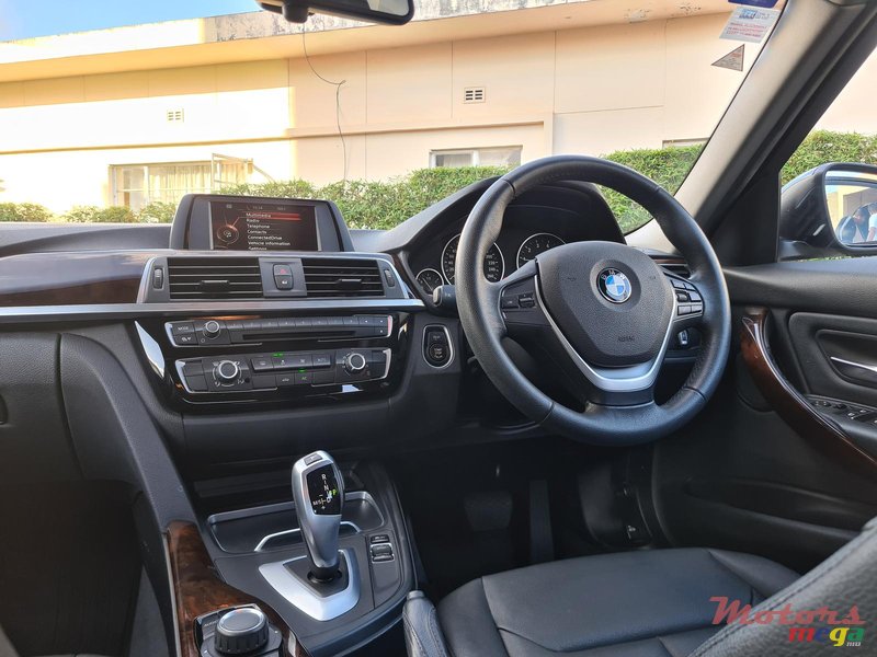 2016' BMW 318 Automatic photo #2
