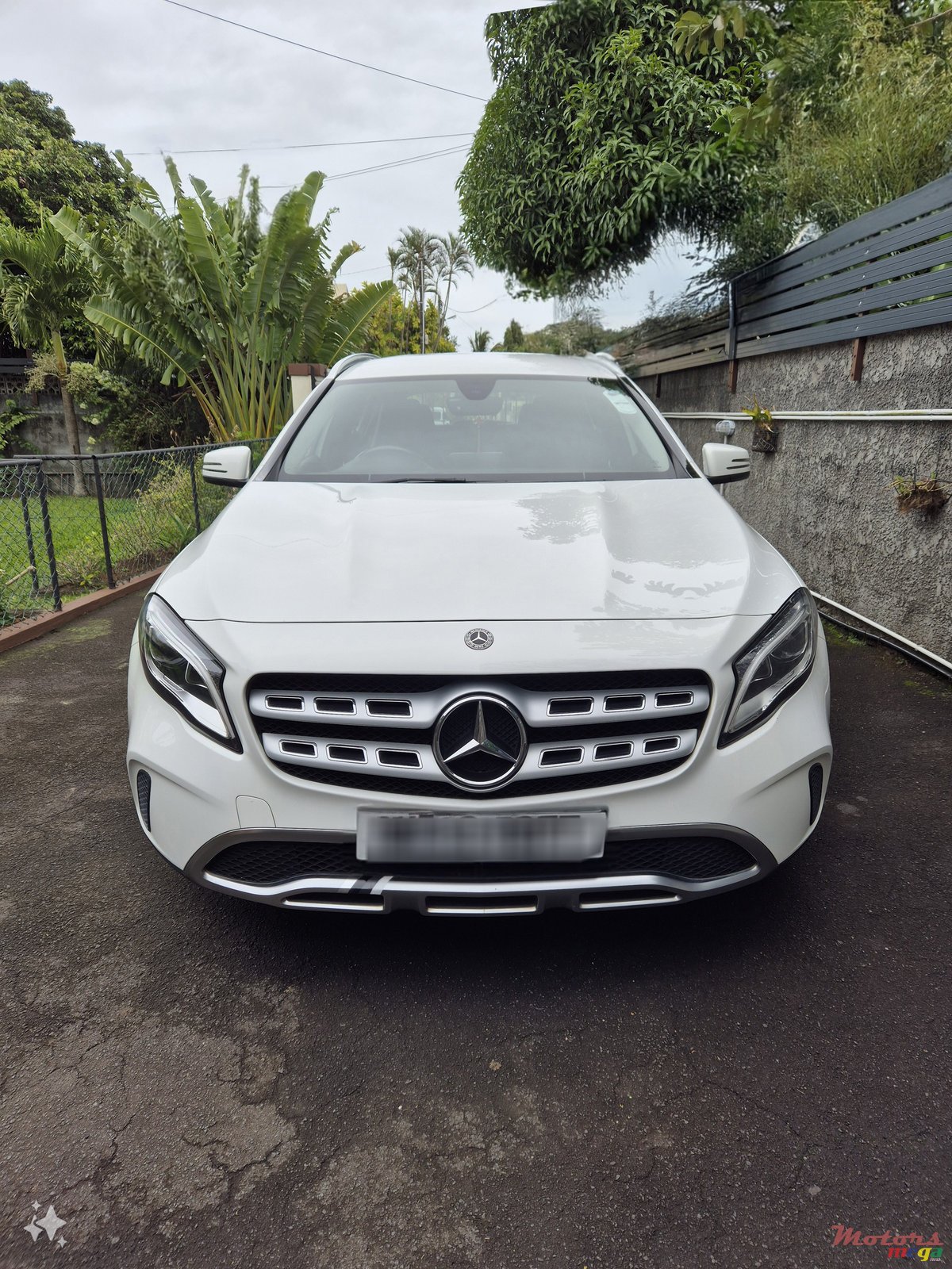 2018' Mercedes-Benz GLA 180 URBAN photo #7