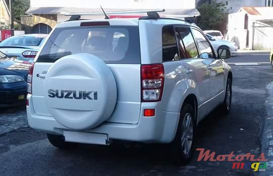 2005' Suzuki Grand Vitara photo #2