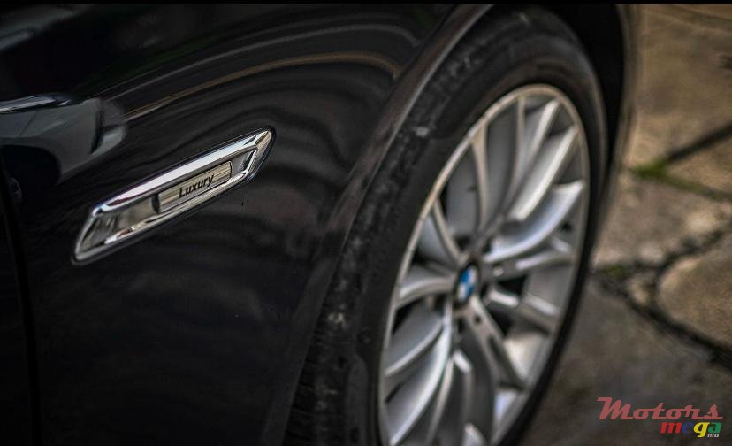 2016' BMW 5 Series photo #6