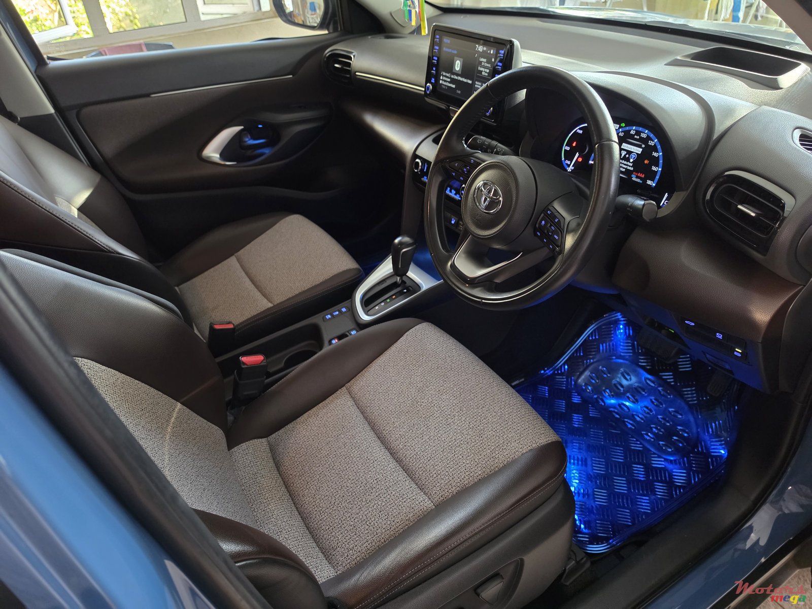 2021' Toyota Yaris Cross Grade Z photo #3