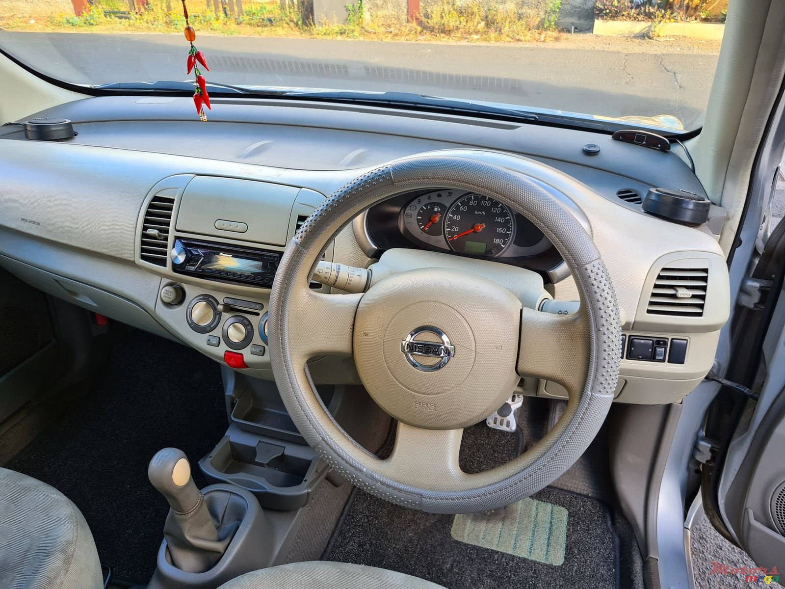 2005' Nissan March photo #6