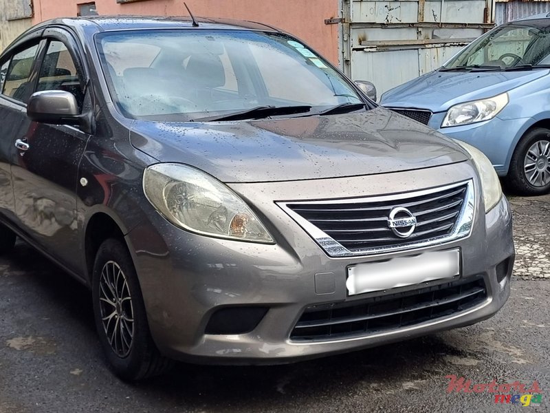 2013' Nissan Almera photo #2