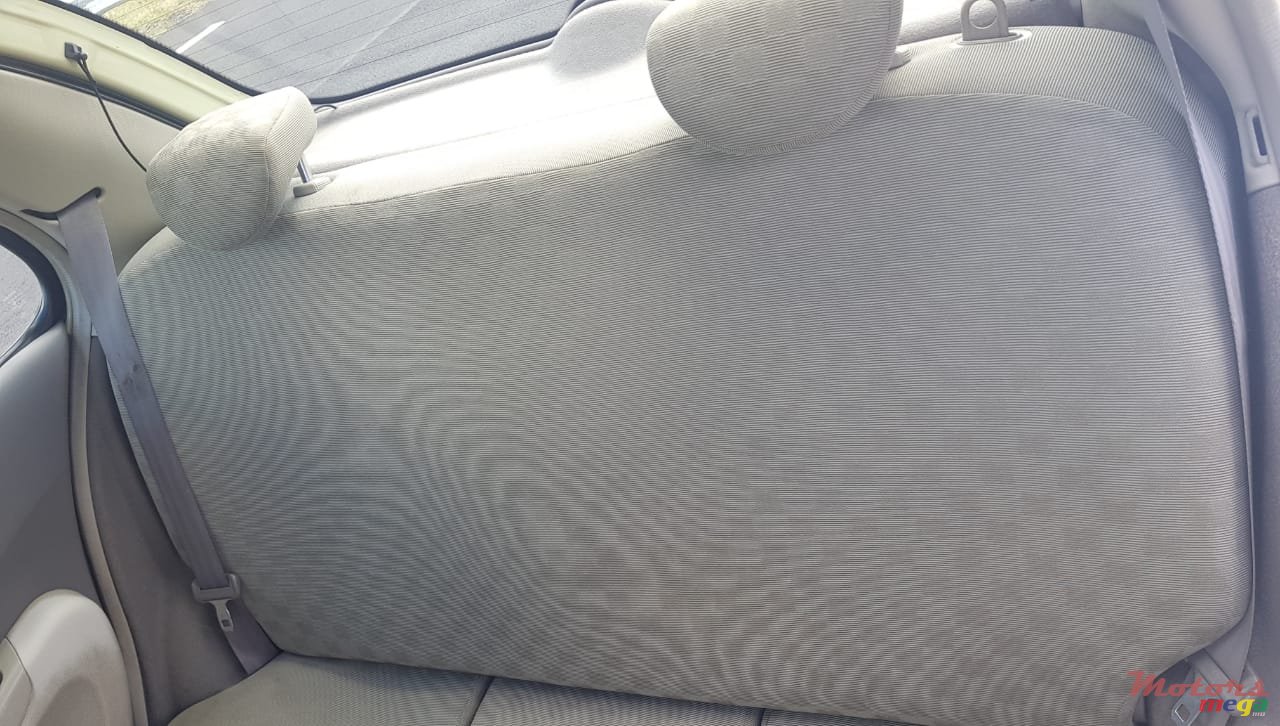 2004' Nissan March photo #4