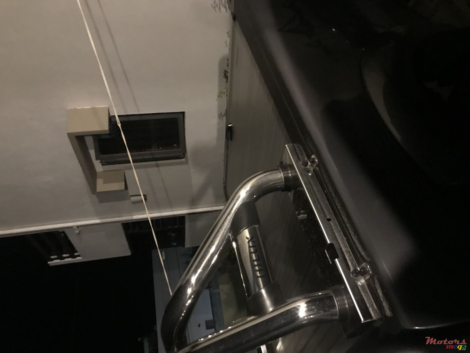 2011' Toyota Hilux Turbo photo #7