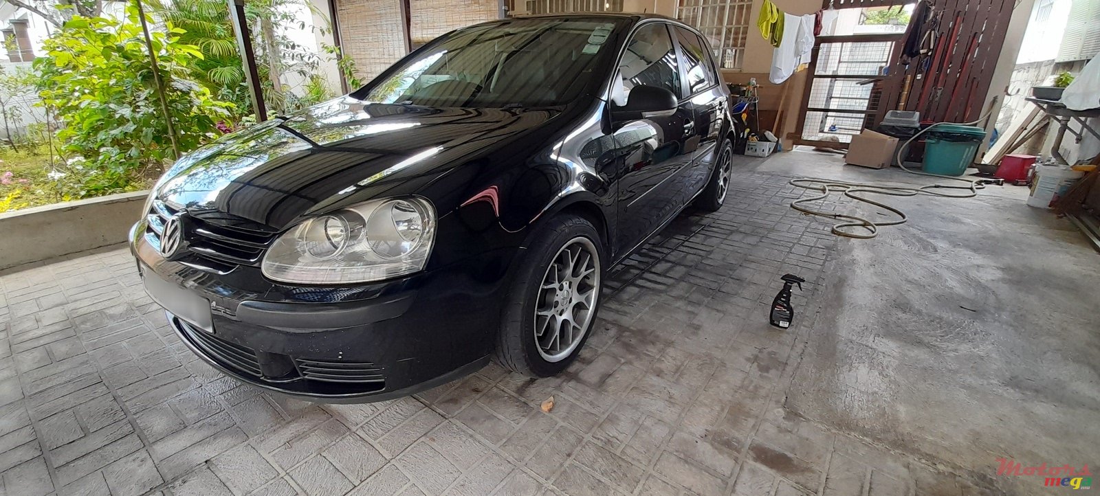 2008' Volkswagen Golf photo #2