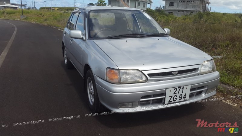 1994' Toyota Starlet photo #1