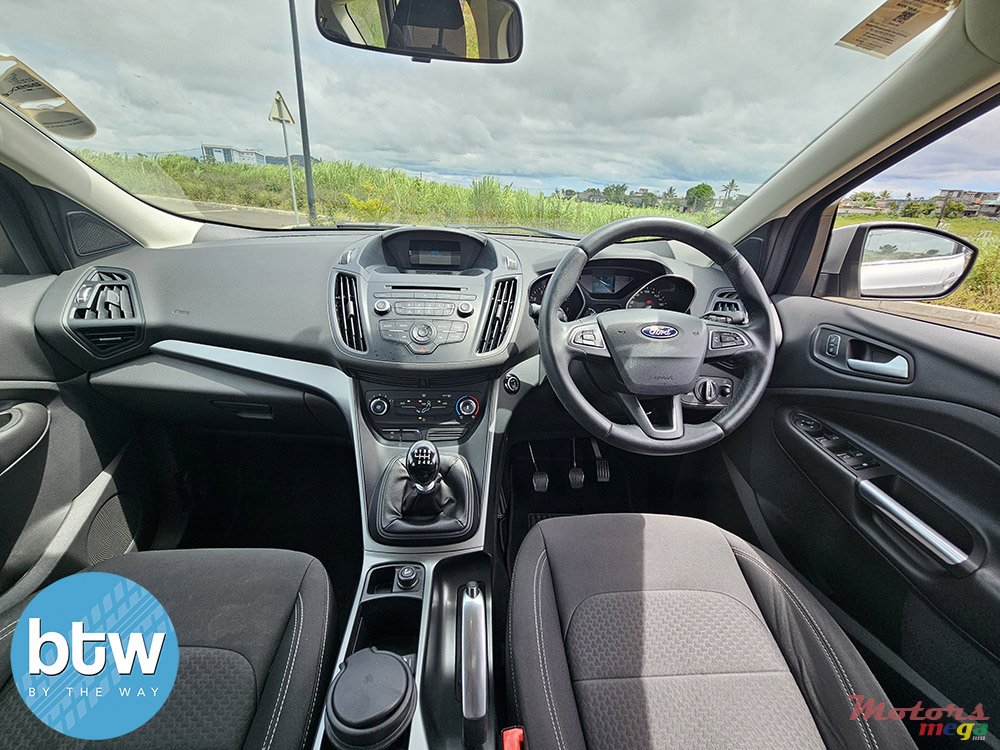 2019' Ford Kuga photo #7