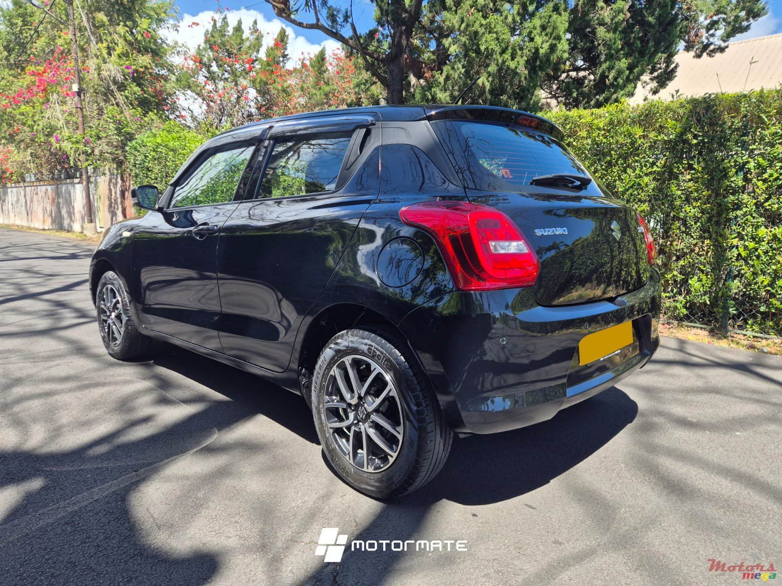 2024' Suzuki Swift GLX photo #3