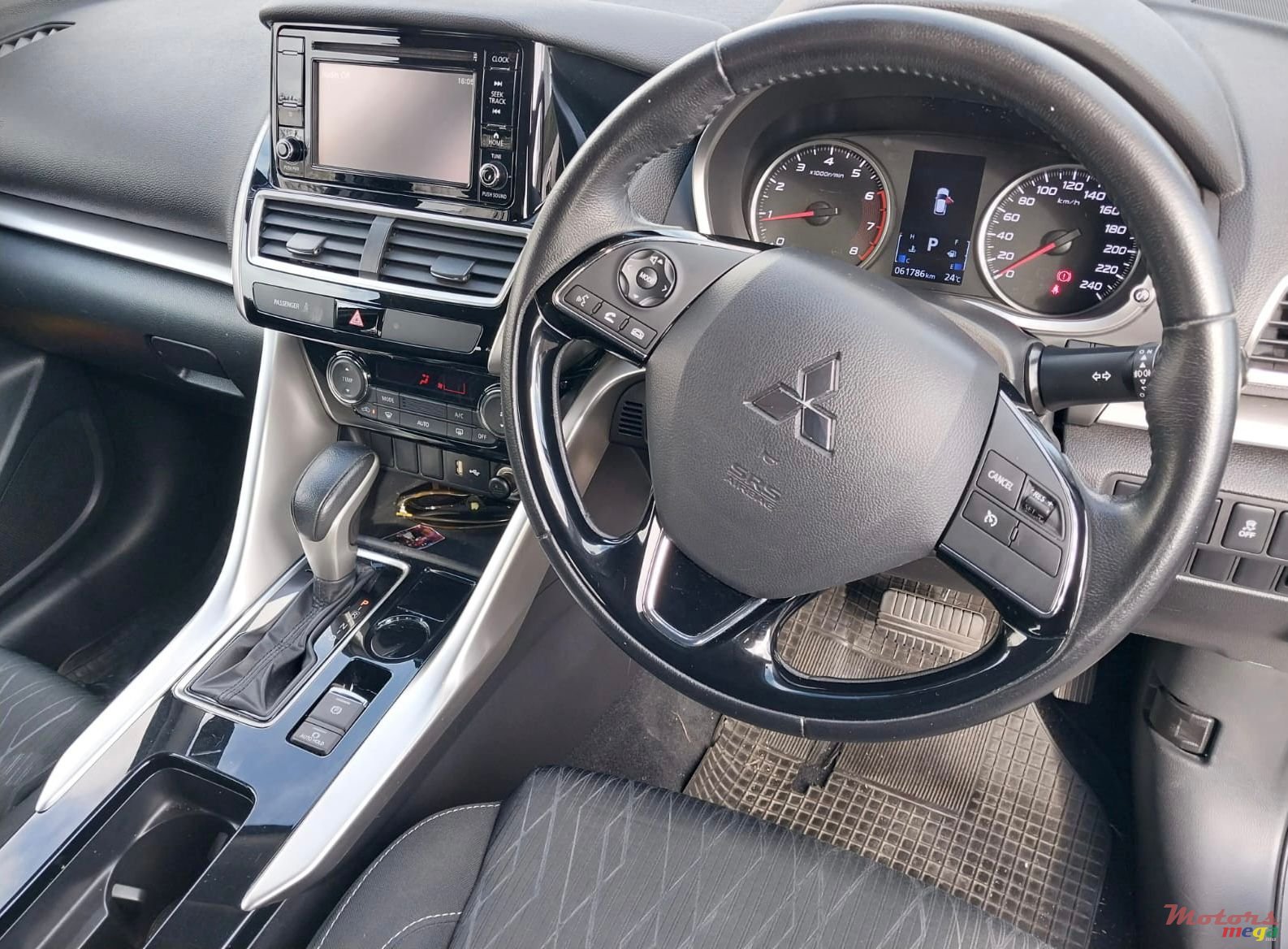 2019' Mitsubishi Eclipse Cross photo #4